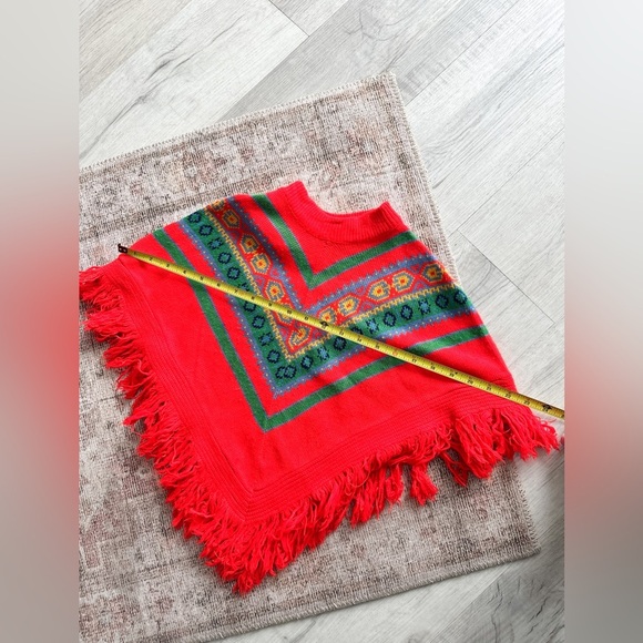 Vintage Fringe Mock Neck Knit Poncho/Cape- Canadian Made - Red/Green - Picture 6 of 7